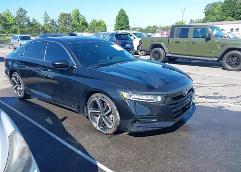 1HGCV1F30LA156402